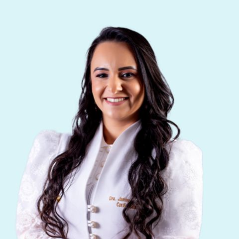 Janine Magalhães Carneiro